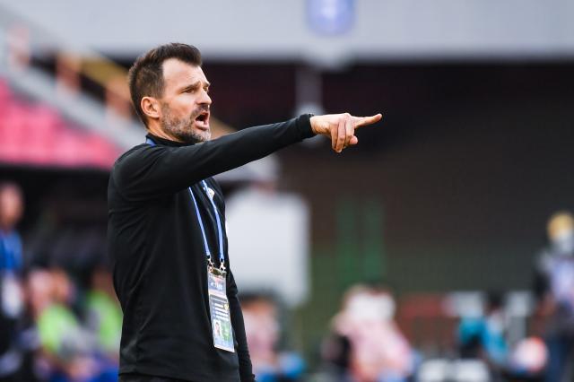 咪咕视频体育频道-莱科暗示或要放弃三中卫？佩雷拉前车之鉴历历在目